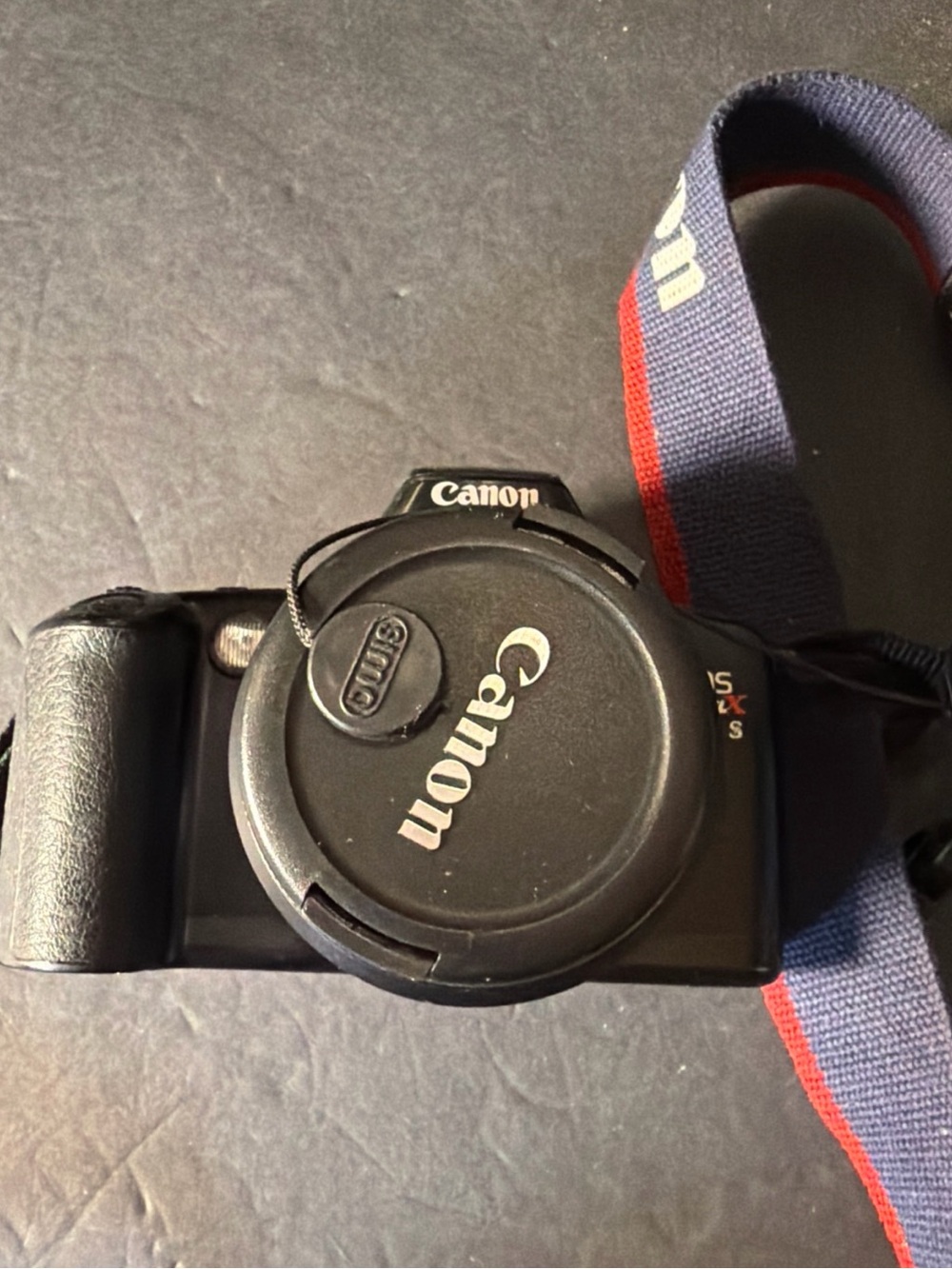 Canon Black Slr 35 mm Camera with 35-80mm Lens and Strap - Picture 3 of 6